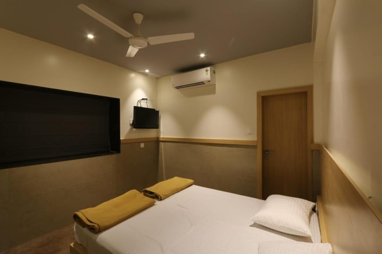 Avenue 10 Boutique Hotel Púna Kültér fotó