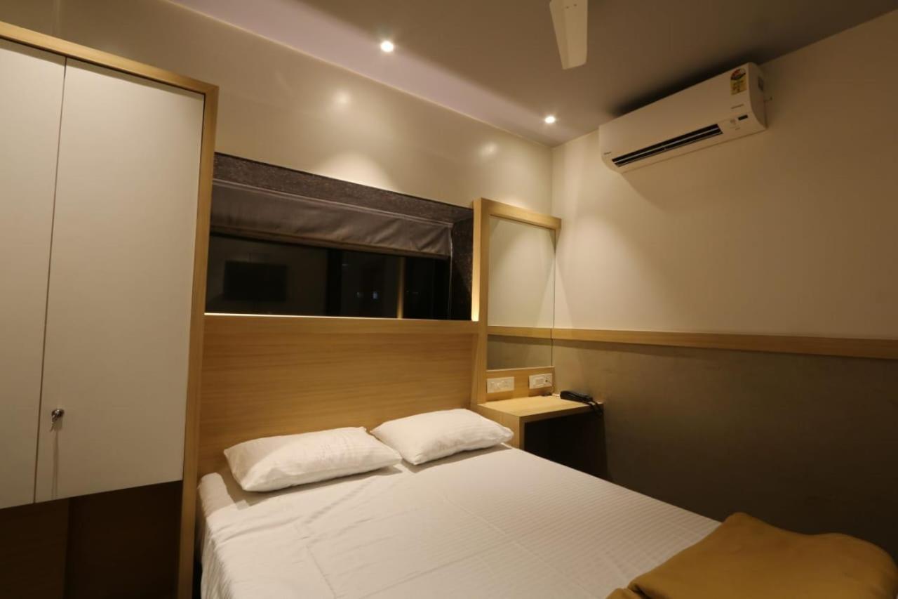 Avenue 10 Boutique Hotel Púna Kültér fotó